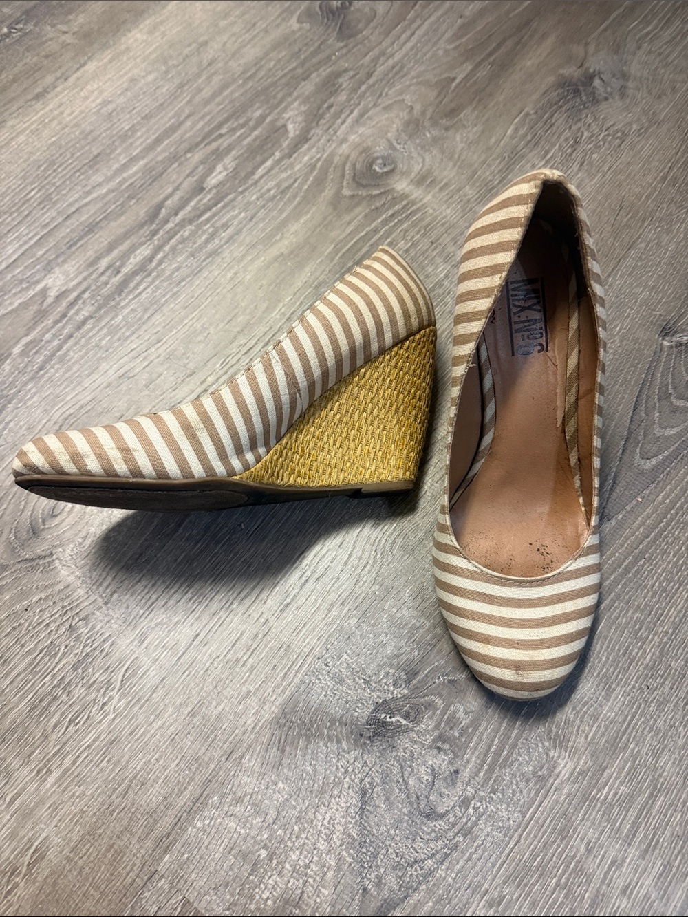 Mix No. 6 Beige and White Striped Round-Toe Heels